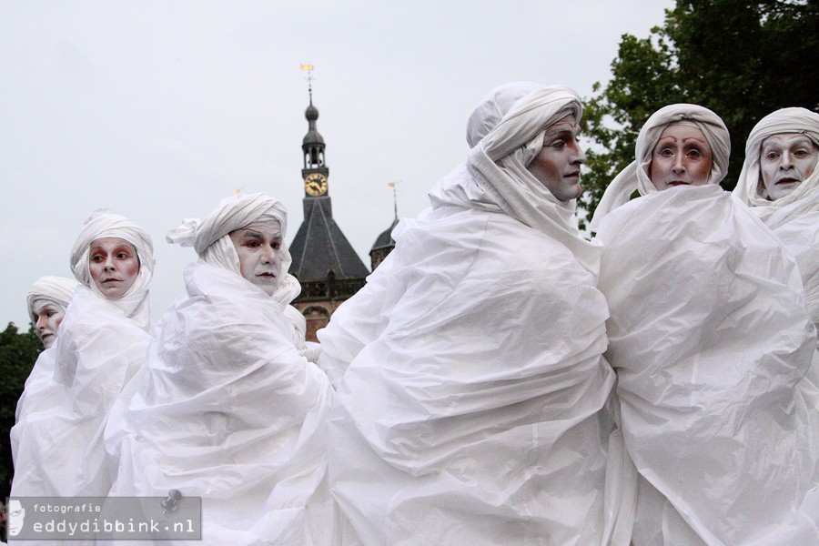 2014-07-11 Compagnie des Quidams - Reve d'Herbert (Deventer op Stelten) 005